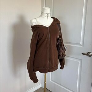 Cozy brown zip-up hoodie • ✧